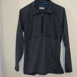 Columbia Omni-Wick size M, gray and black stripe, 1/4 zip, slendering. Like new!